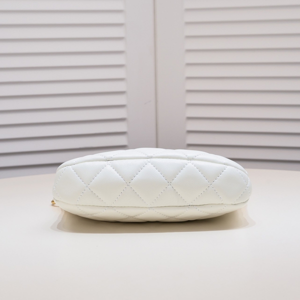 シャネルバッグ内部構造